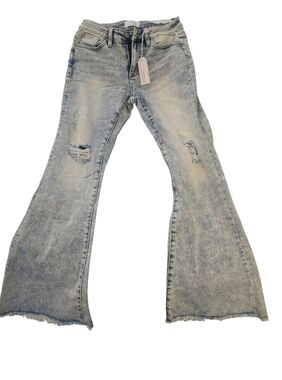 PETRA153 Willow Mid Rise Acid Wash Flare
